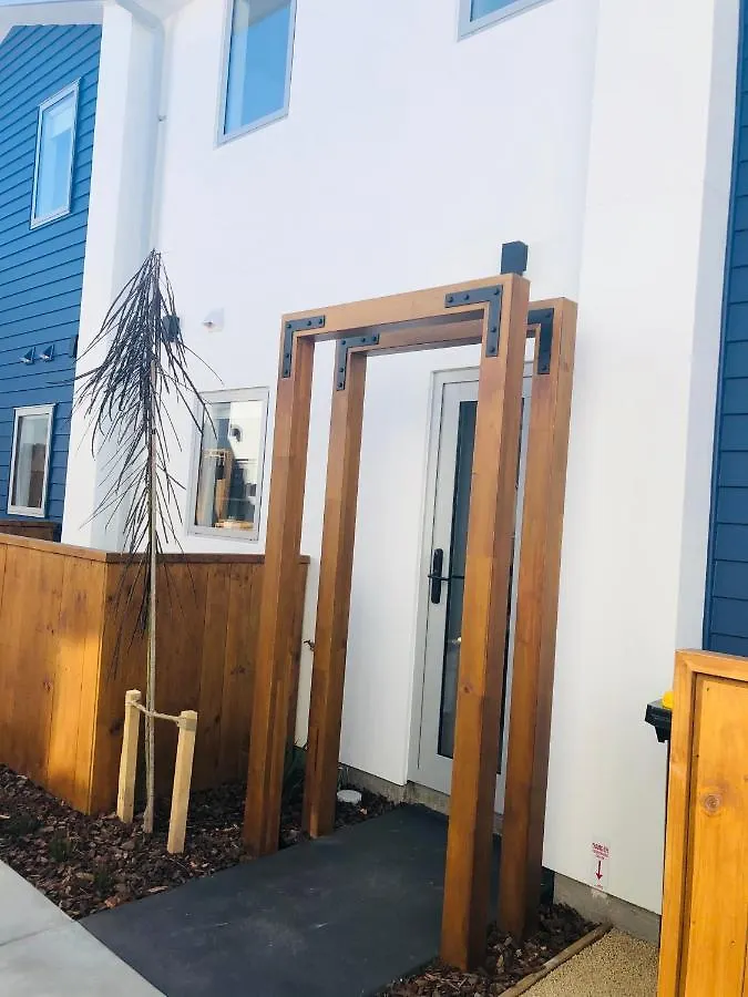 Perfect Modern Townhouse Cbd Christchurch Villa